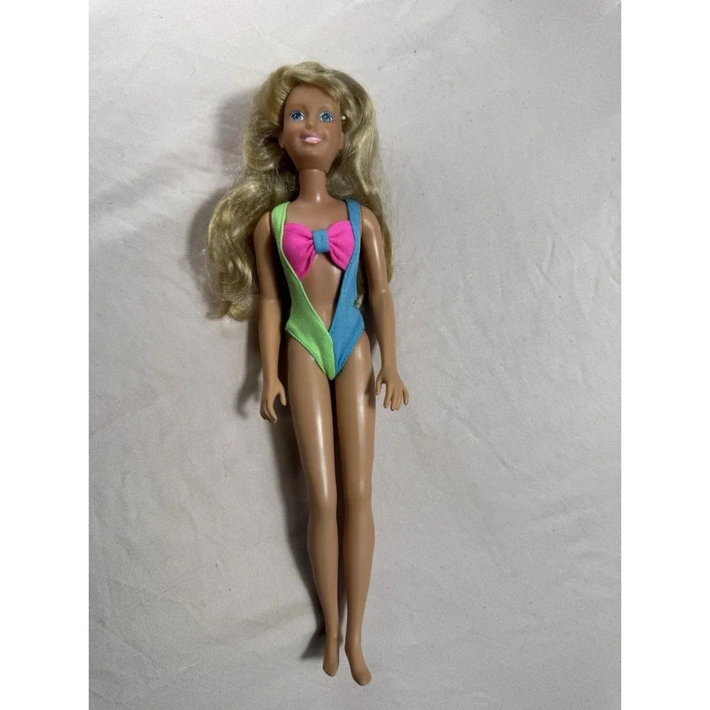 Vintage Hasbro 1988 Beachy Keen Maxie Doll W Signature Green And Blue Swimsuit